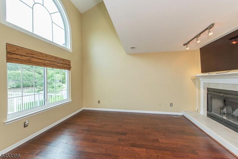Property listing MLS 4046514 photo 7