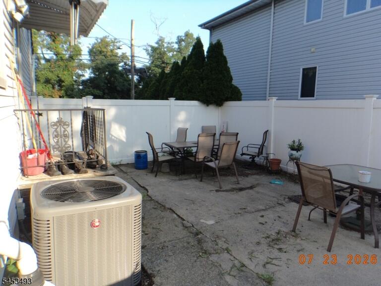 Property listing MLS 4046542 photo 21