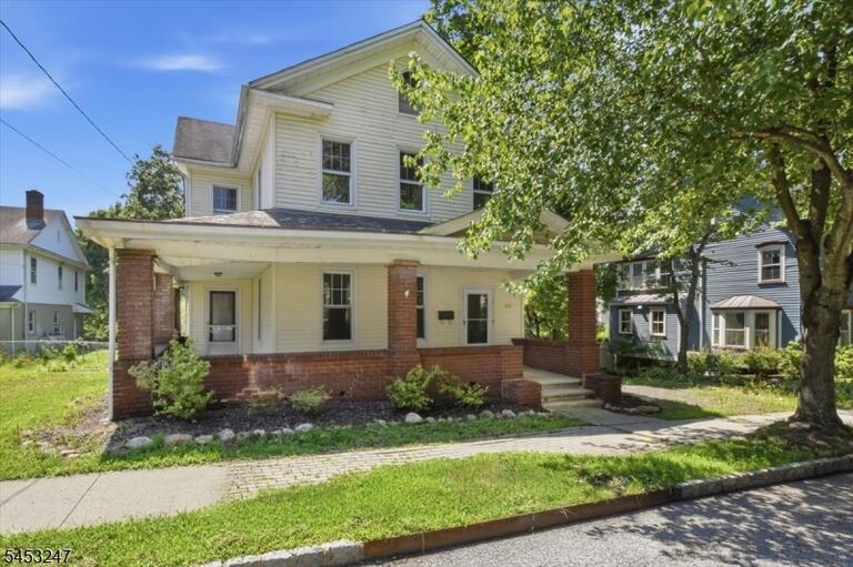 Property listing MLS 4046600 photo 1