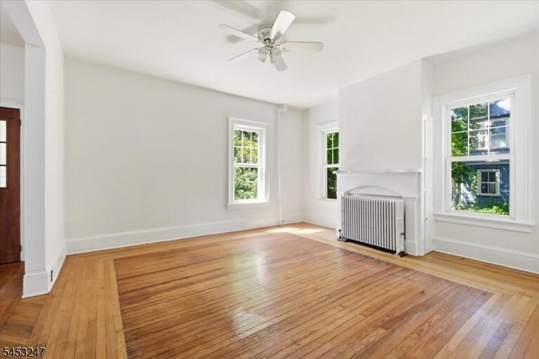 Property listing MLS 4046600 photo 10