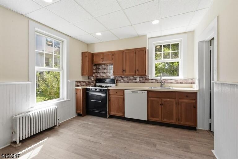 Property listing MLS 4046600 photo 18
