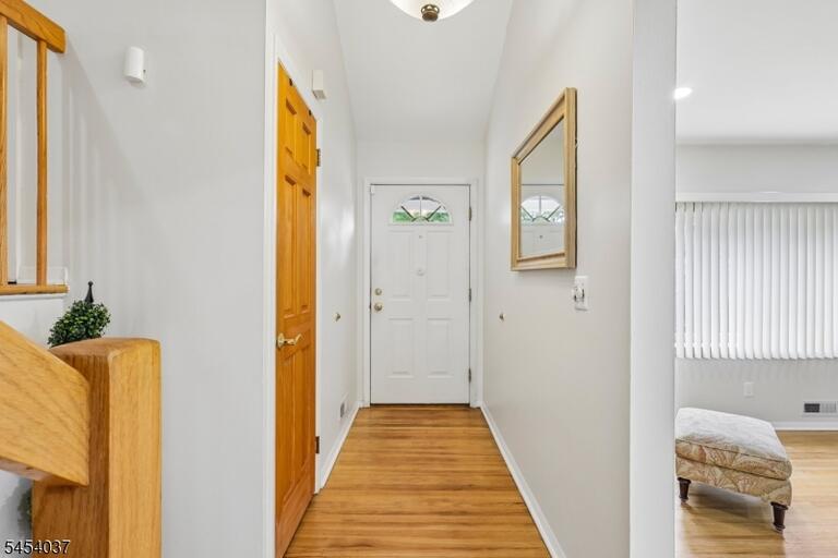 Property listing MLS 4047040 photo 16