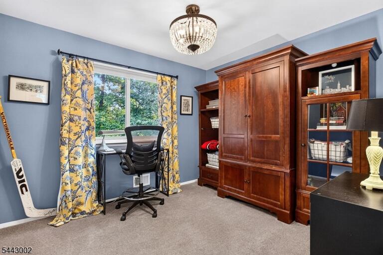 Property listing MLS 4047051 photo 17