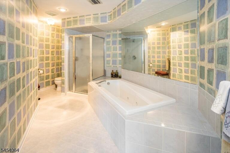 Property listing MLS 4047122 photo 26
