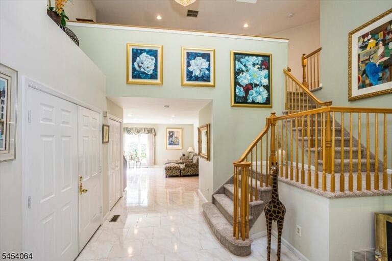 Property listing MLS 4047122 photo 7