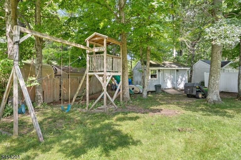 Property listing MLS 4047174 photo 21
