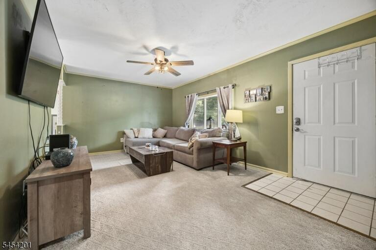 Property listing MLS 4047174 photo 7