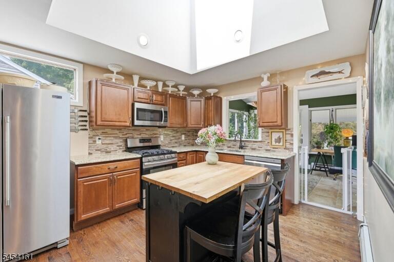 Property listing MLS 4047193 photo 10