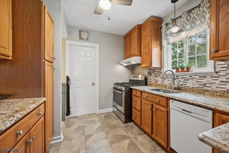 Property listing MLS 4047211 photo 14