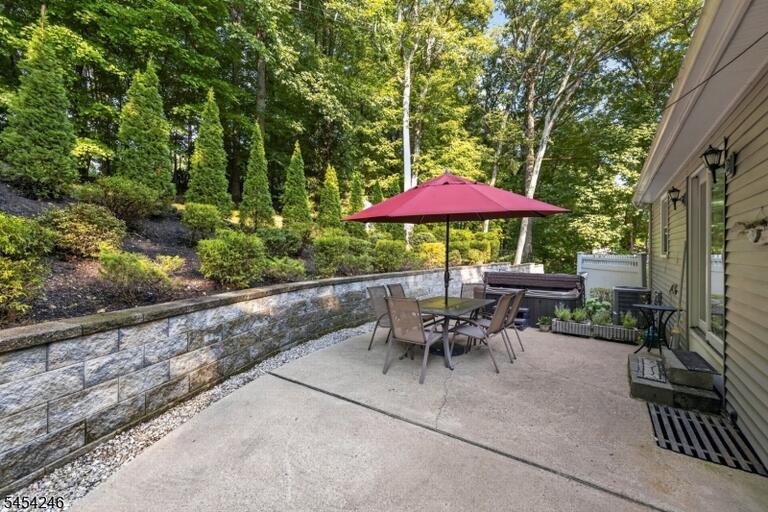 Property listing MLS 4047251 photo 19