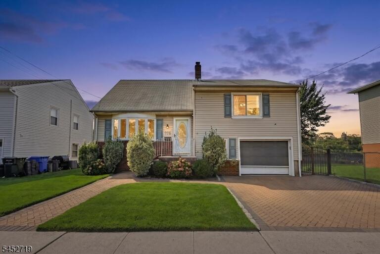 Property listing MLS 4047328 photo 1