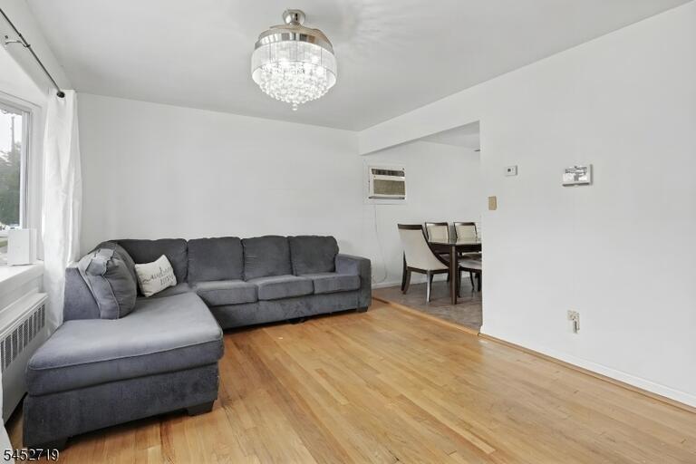 Property listing MLS 4047328 photo 6