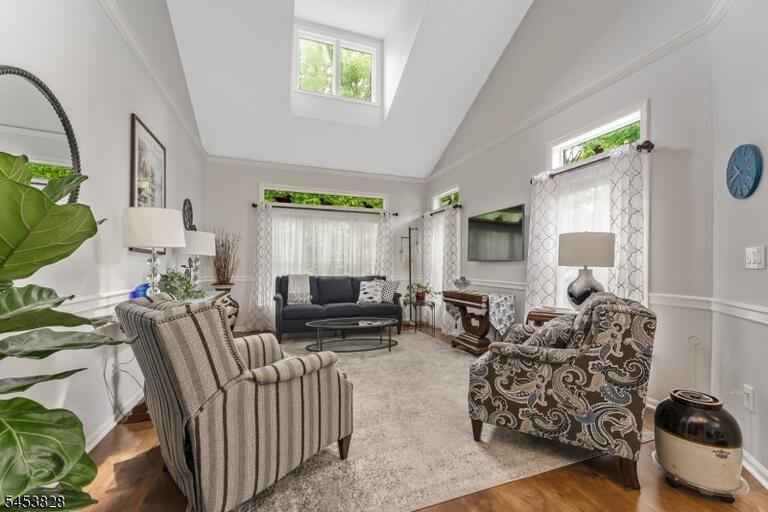 Property listing MLS 4047339 photo 7