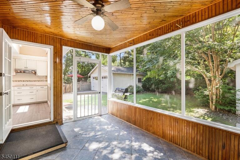 Property listing MLS 4047364 photo 21
