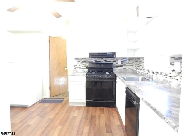 Property listing MLS 4047384 photo 5