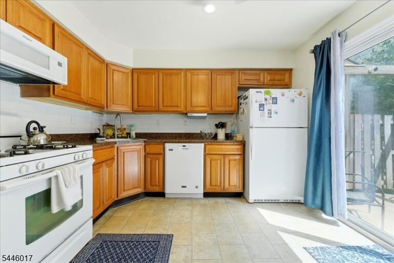 Property listing MLS 4047429 photo 18