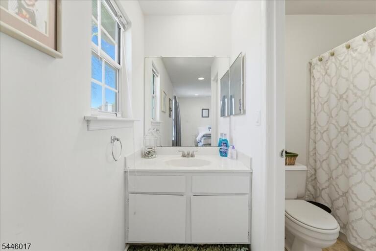 Property listing MLS 4047429 photo 24