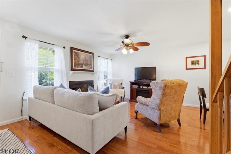 Property listing MLS 4047429 photo 6