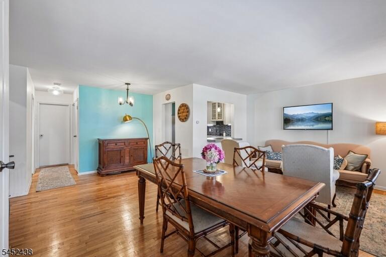 Property listing MLS 4047438 photo 11