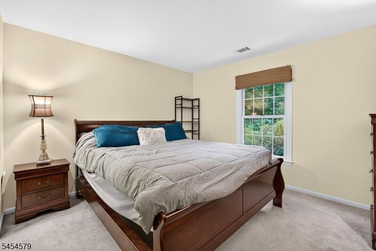 Property listing MLS 4047473 photo 15