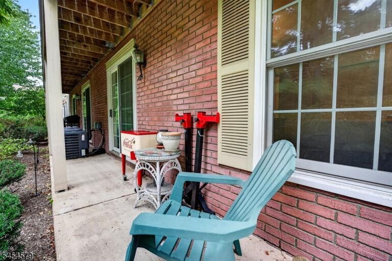 Property listing MLS 4047473 photo 19