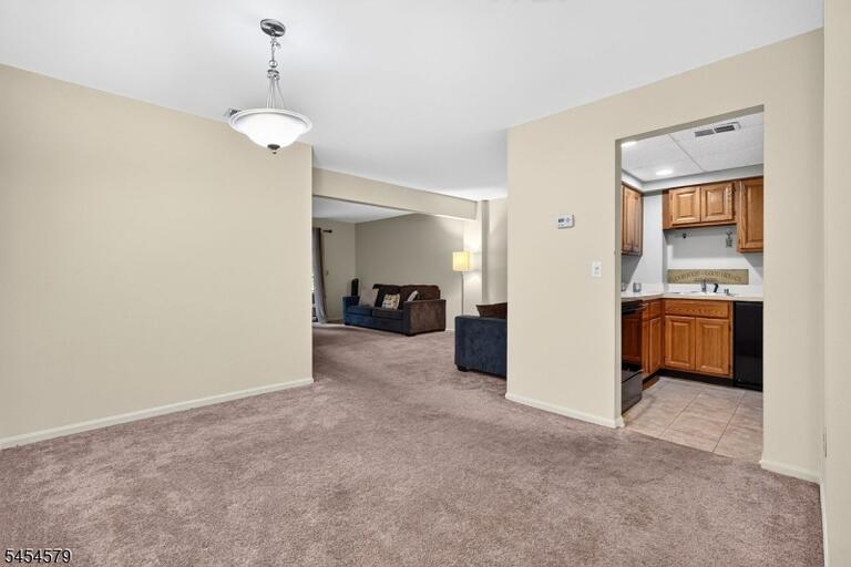 Property listing MLS 4047473 photo 4