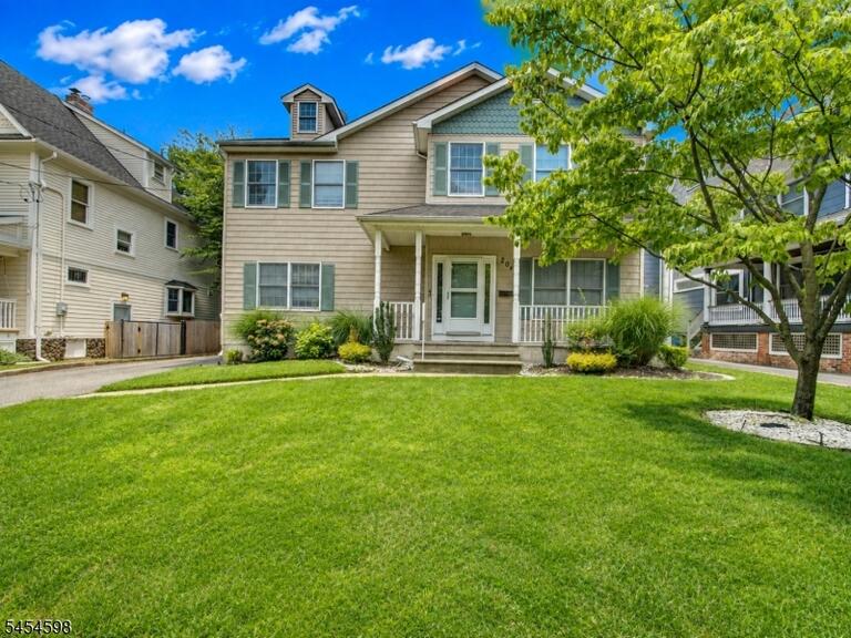 Property listing MLS 4047499 photo 1