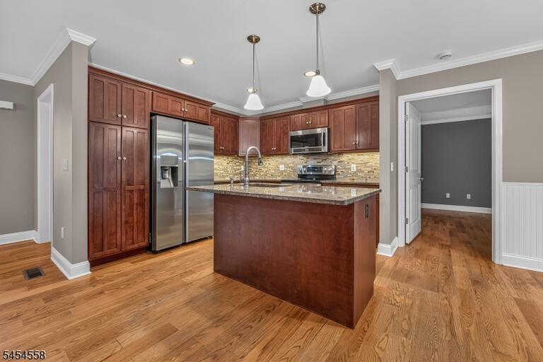 Property listing MLS 4047510 photo 7