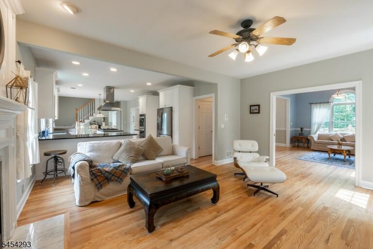 Property listing MLS 4047526 photo 11