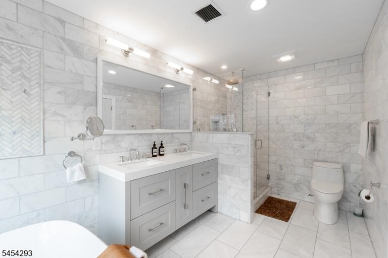 Property listing MLS 4047526 photo 30
