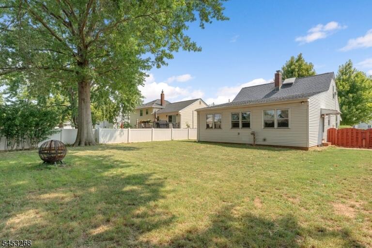 Property listing MLS 4047559 photo 25