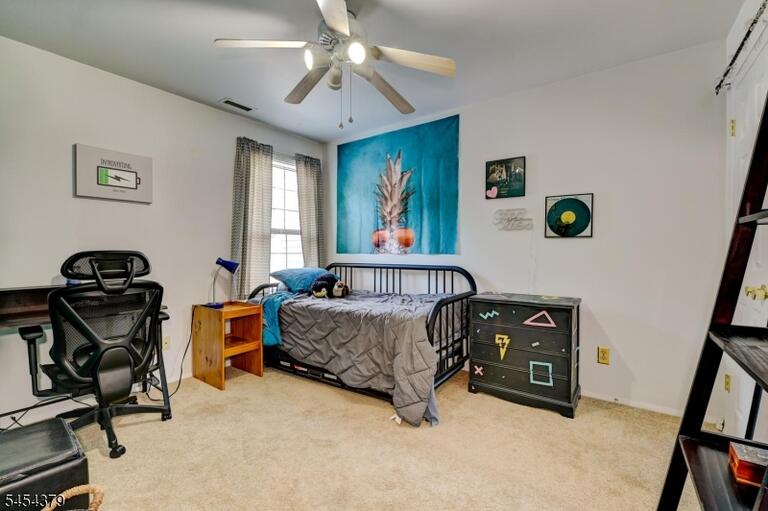 Property listing MLS 4047652 photo 25