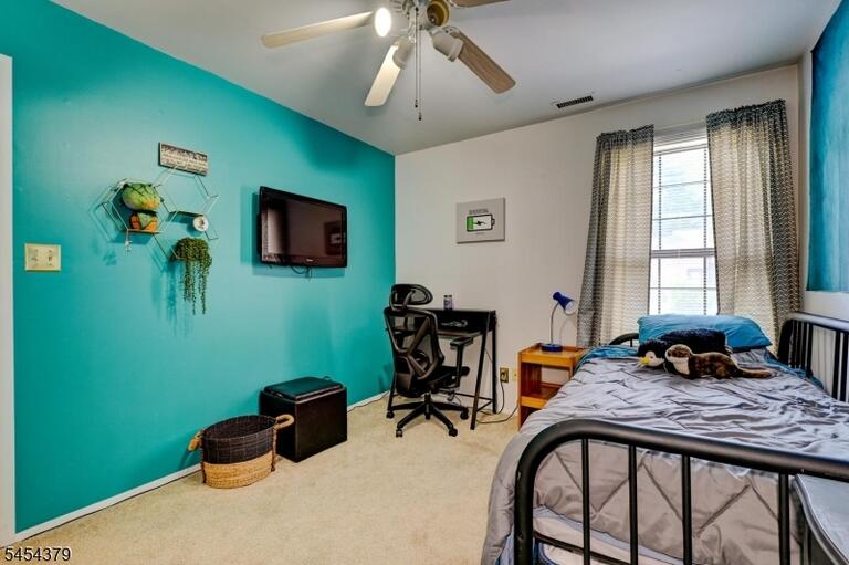 Property listing MLS 4047652 photo 26