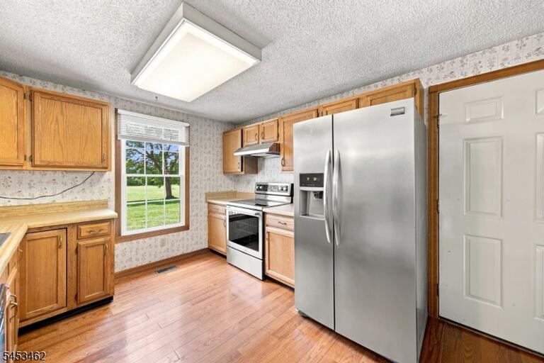 Property listing MLS 4047654 photo 11