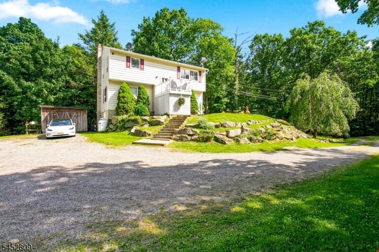 Property listing MLS 4047657 photo 4