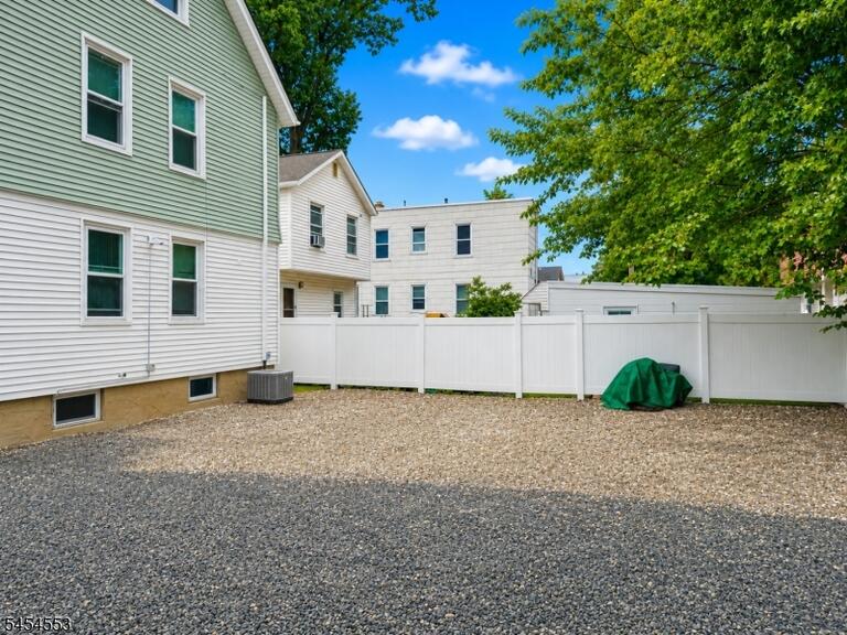 Property listing MLS 4047722 photo 37