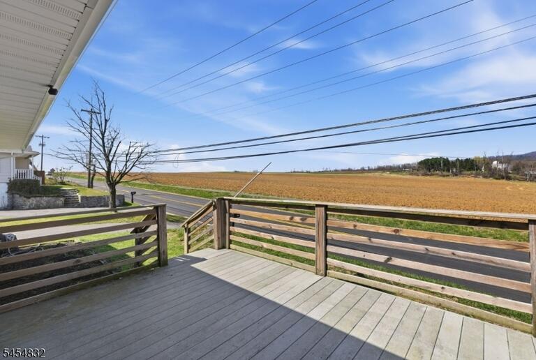 Property listing MLS 4047726 photo 5