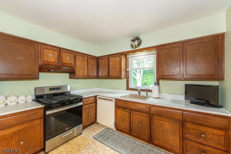 Property listing MLS 4047757 photo 10