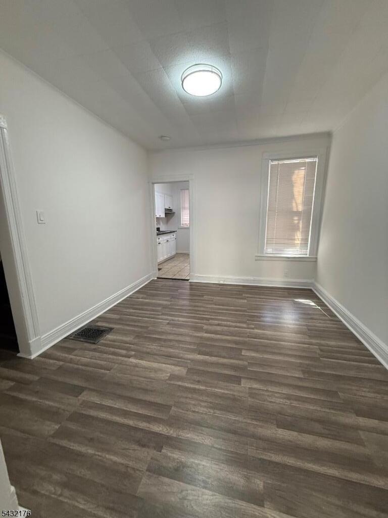 Property listing MLS 4047820 photo 5