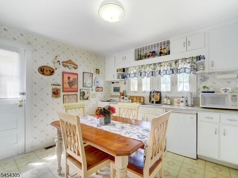 Property listing MLS 4047837 photo 7