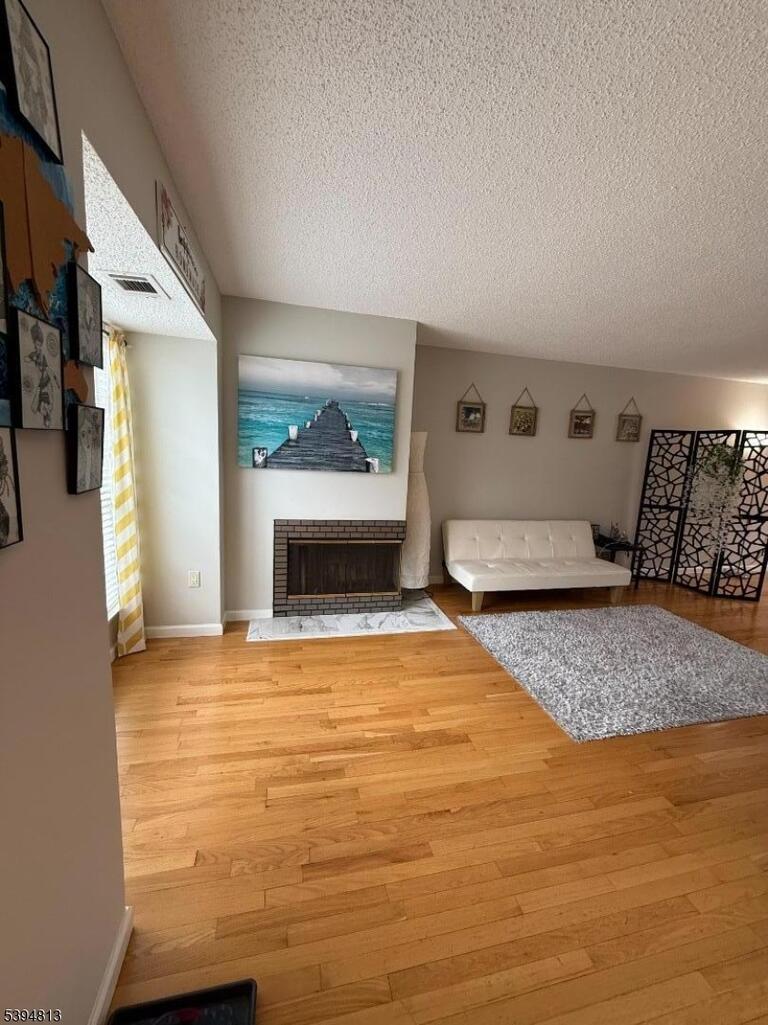 Property listing MLS 4047856 photo 7