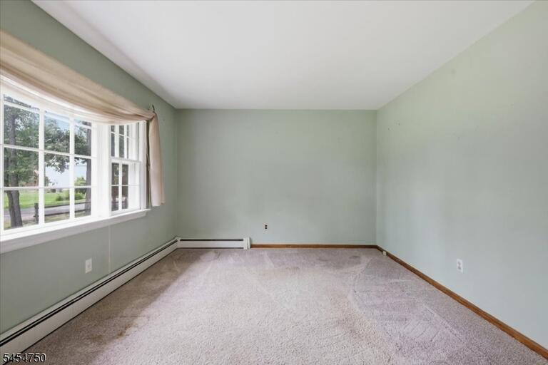 Property listing MLS 4047887 photo 8
