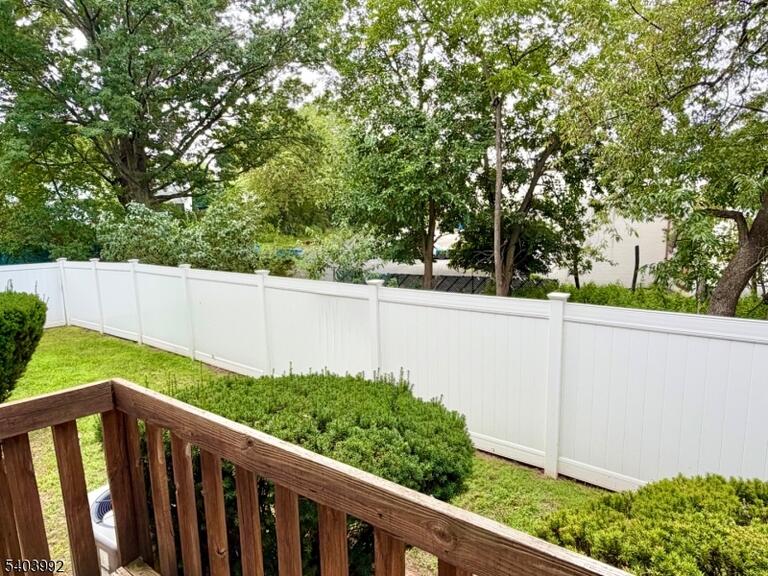 Property listing MLS 4047891 photo 12