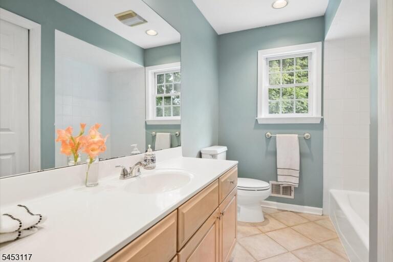 Property listing MLS 4047895 photo 31