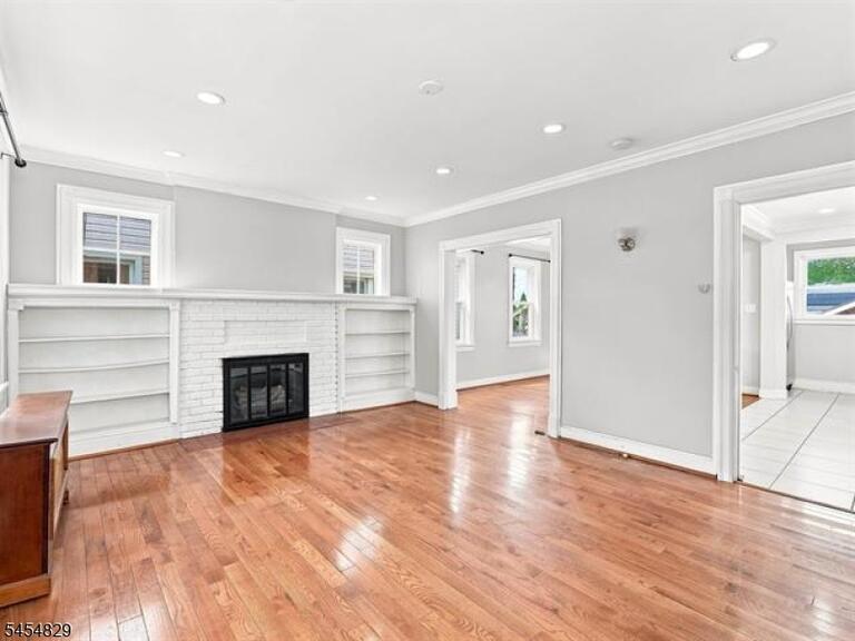 Property listing MLS 4047946 photo 6