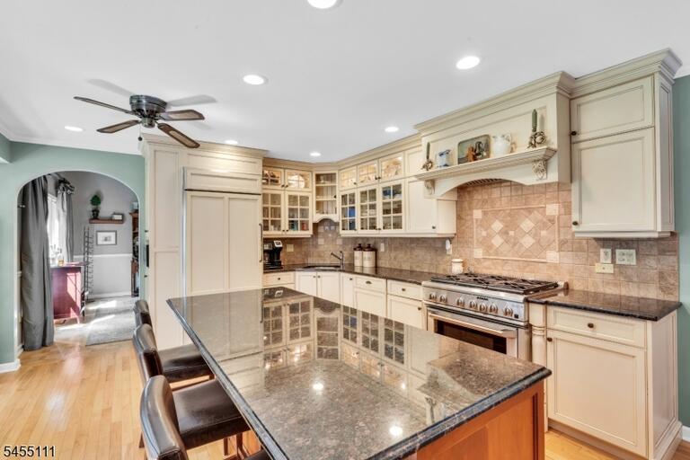 Property listing MLS 4047958 photo 10