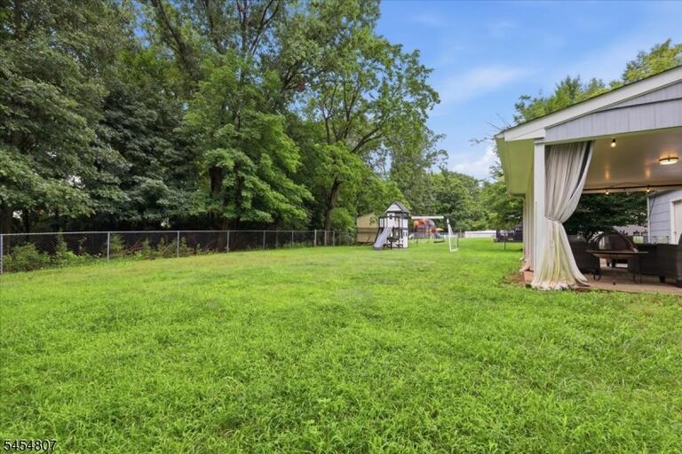 Property listing MLS 4047961 photo 27