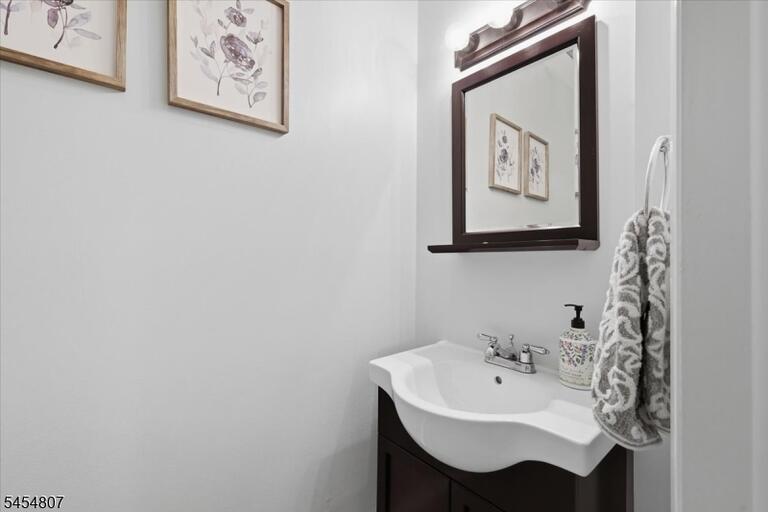 Property listing MLS 4047961 photo 5