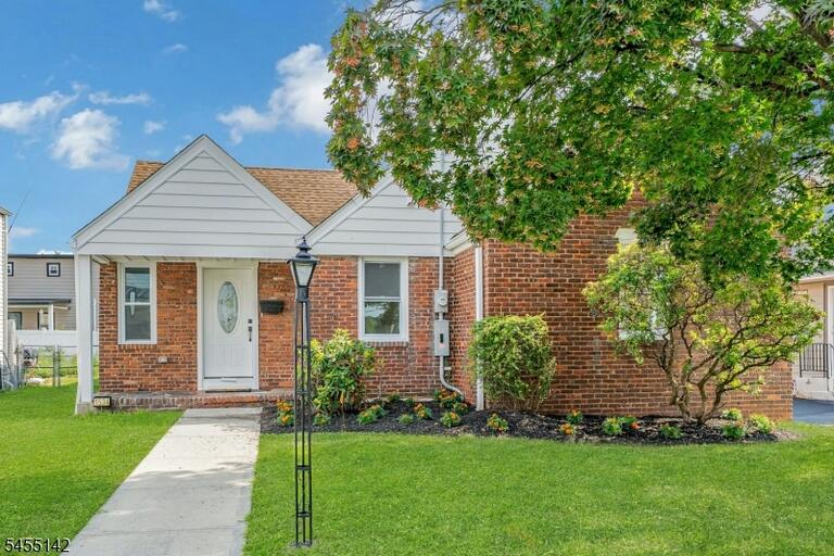 Property listing MLS 4047964 photo 1