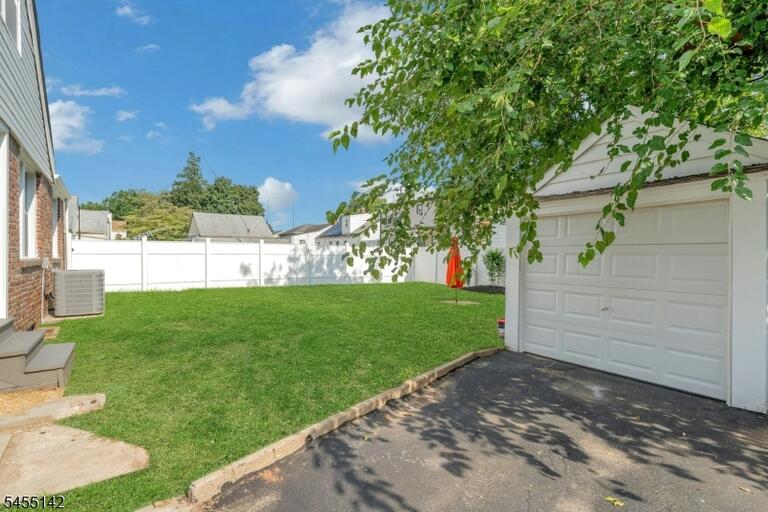 Property listing MLS 4047964 photo 31